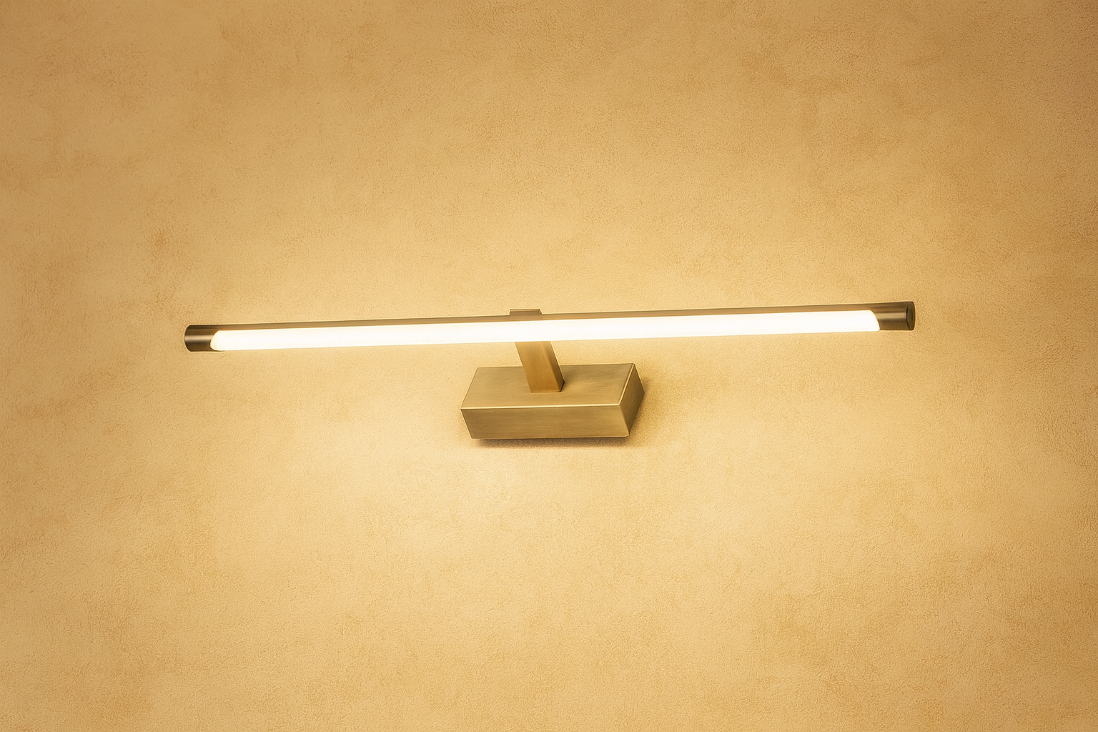 מנורת קיר דליה שחור/פליז