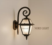 אתונה קיר גינה