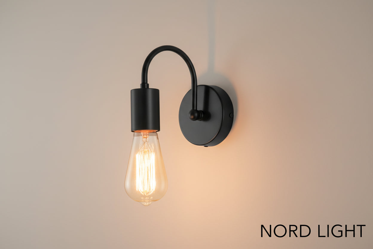ARC NORD – מנורת קיר דקורטיבית בעיצוב קשת