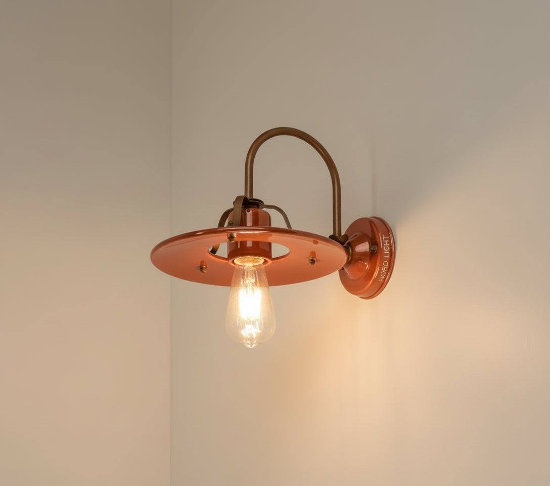 נאופולי כפרי 24 – גוף תאורה וינטג' קלאסי בעיצוב איטלקי