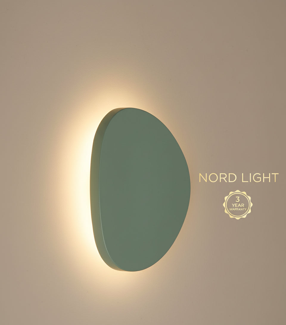 מנורת קיר אמורפית ירוקה 