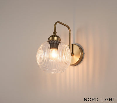 Vintage Glass Aura – וינטג׳ אורה מנורת קיר גוון פליז / שחור