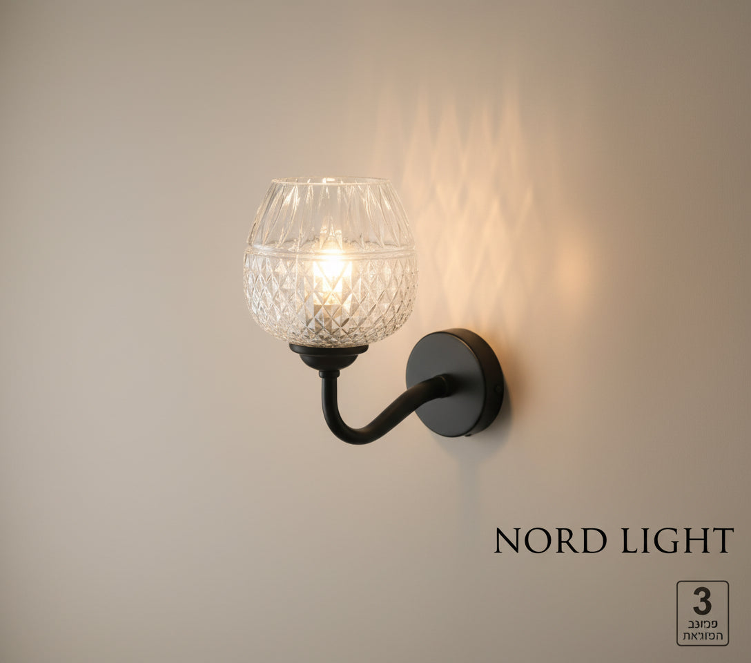 מנורת קיר Aurex 912 בגוון שחור עם זכוכית קריסטלית מעוצבת
