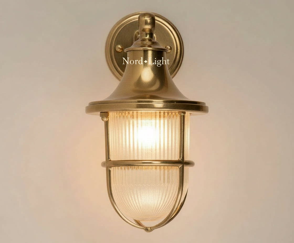 Nord Light Brass Yard 710 | פנס גינה קלאסי מפליז אמיתי