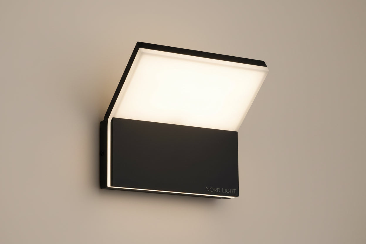 FLUXA 360
פנס הצפה דקורטיבי LED לקיר | IP65| שחור / לבן | 2 גדלים לבחירה