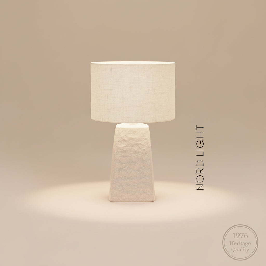 מנורת שולחן STONE COLUMN – מנורה דקורטיבית לשידת לילה