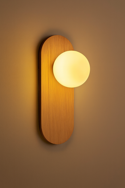 מנורת קיר בעיצוב עץ טבעי – דגם 3395 WOOD