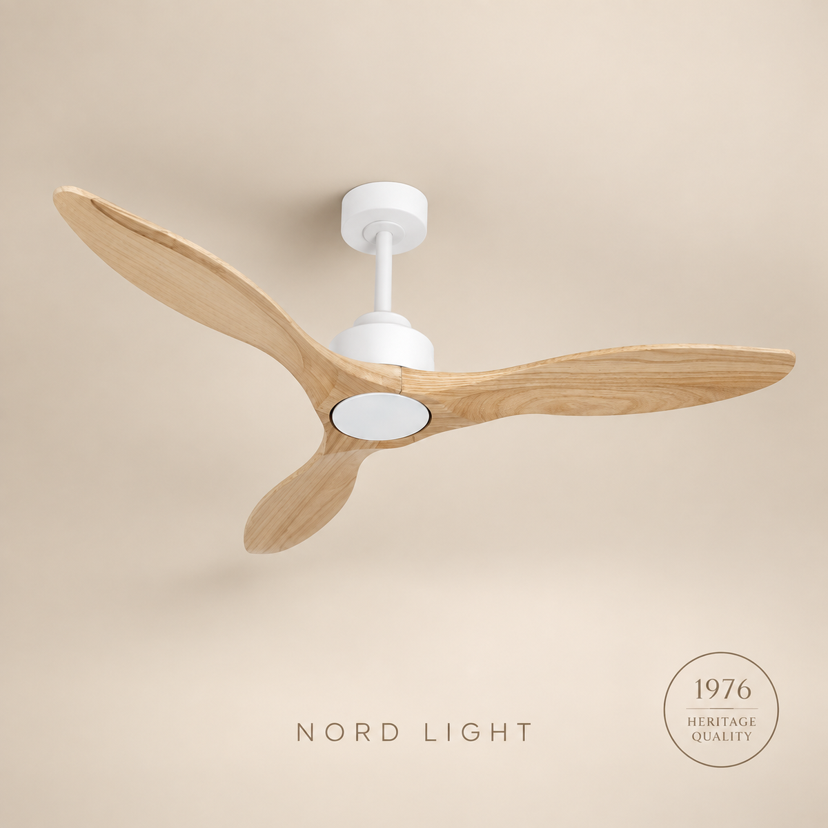 מאוורר תלוי DC 35W PALMA - גימור לבן - כנפיים עץ טבעי — FAN CLUB | NORD LIGHT