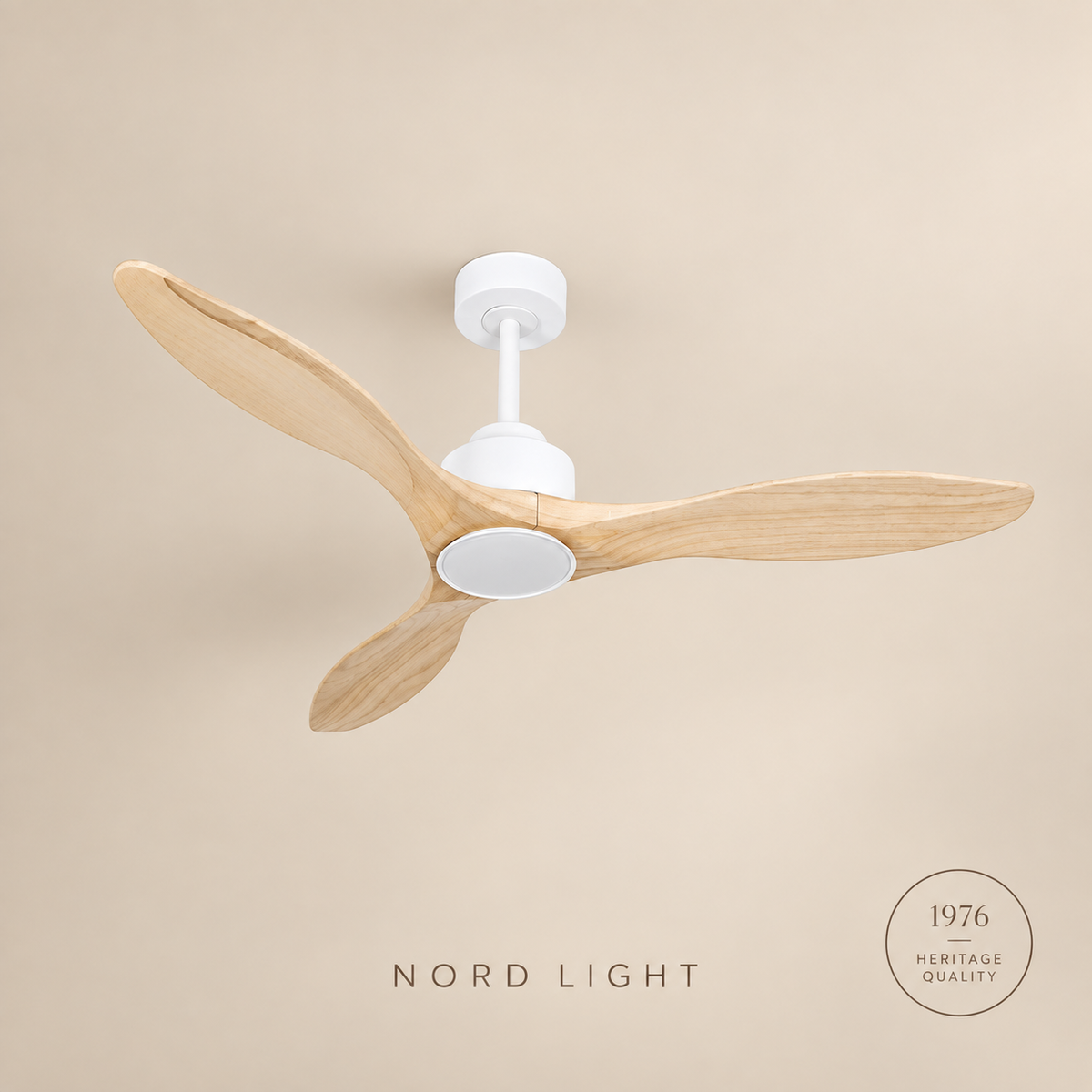 מאוורר תלוי DC 35W PALMA - גימור לבן - כנפיים עץ טבעי — FAN CLUB | NORD LIGHT