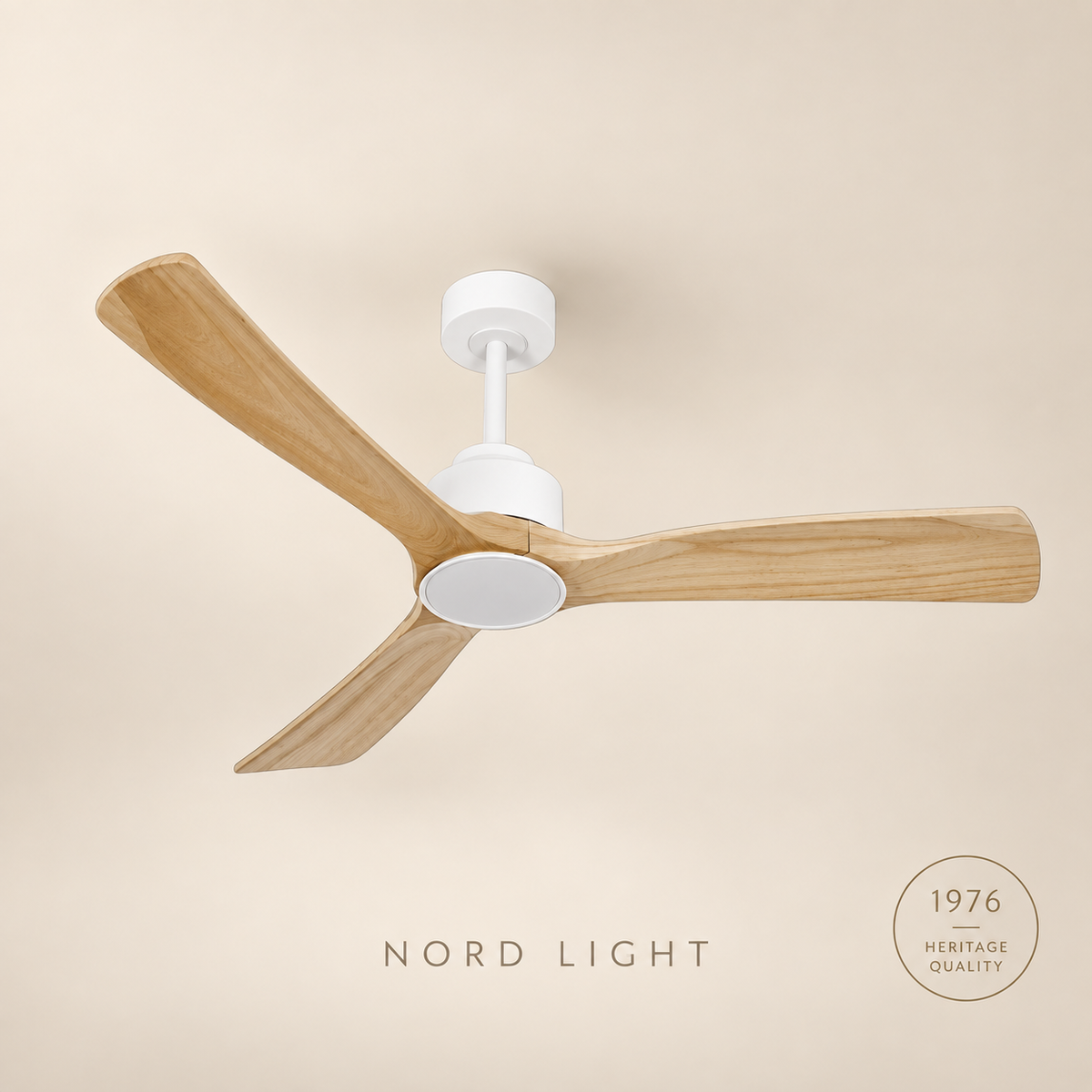 מאוורר תלוי DC 35W SEVILIA - גימור לבן - כנפיים עץ טבעי — FAN CLUB | NORD LIGHT